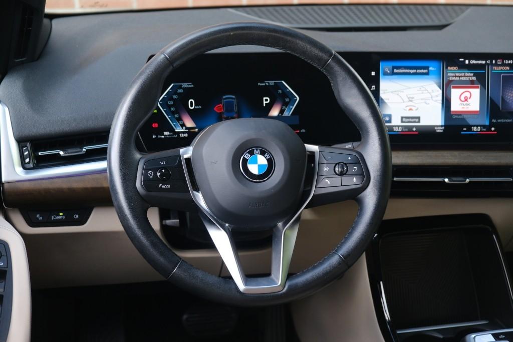 BMW 2 Serie BMW 2-Serie 218i 136pk Aut. Active Tourer Luxury Line | Navi | App Connect | Climate | Leder | Elektrische Achterklep | Camera | Sfeerverlichting | Cruise