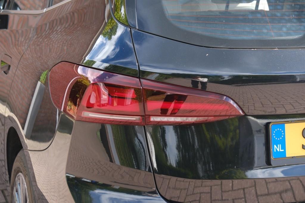BMW 2 Serie BMW 2-Serie 218i 136pk Aut. Active Tourer Luxury Line | Navi | App Connect | Climate | Leder | Elektrische Achterklep | Camera | Sfeerverlichting | Cruise