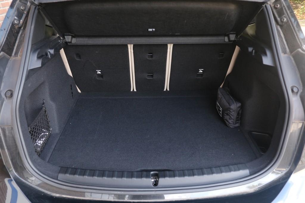 BMW 2 Serie BMW 2-Serie 218i 136pk Aut. Active Tourer Luxury Line | Navi | App Connect | Climate | Leder | Elektrische Achterklep | Camera | Sfeerverlichting | Cruise