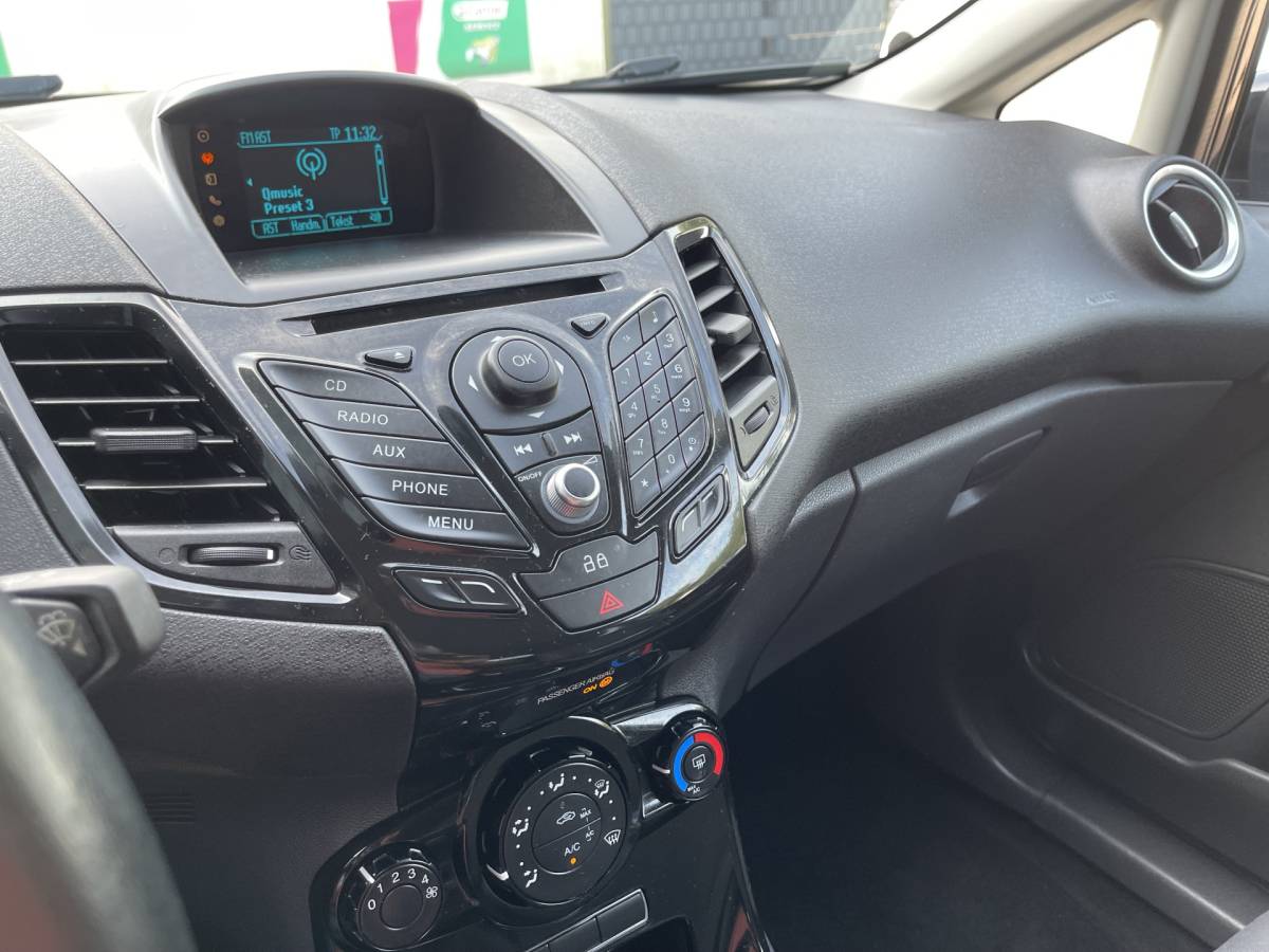 Ford Fiesta Ford Fiesta 1.0 EcoBoost Sport Airco.Cruise.Lm.velgen.Pdc.Miltec Uitlaat.Audio