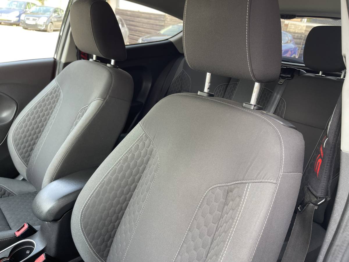 Ford Fiesta Ford Fiesta 1.0 EcoBoost Sport Airco.Cruise.Lm.velgen.Pdc.Miltec Uitlaat.Audio