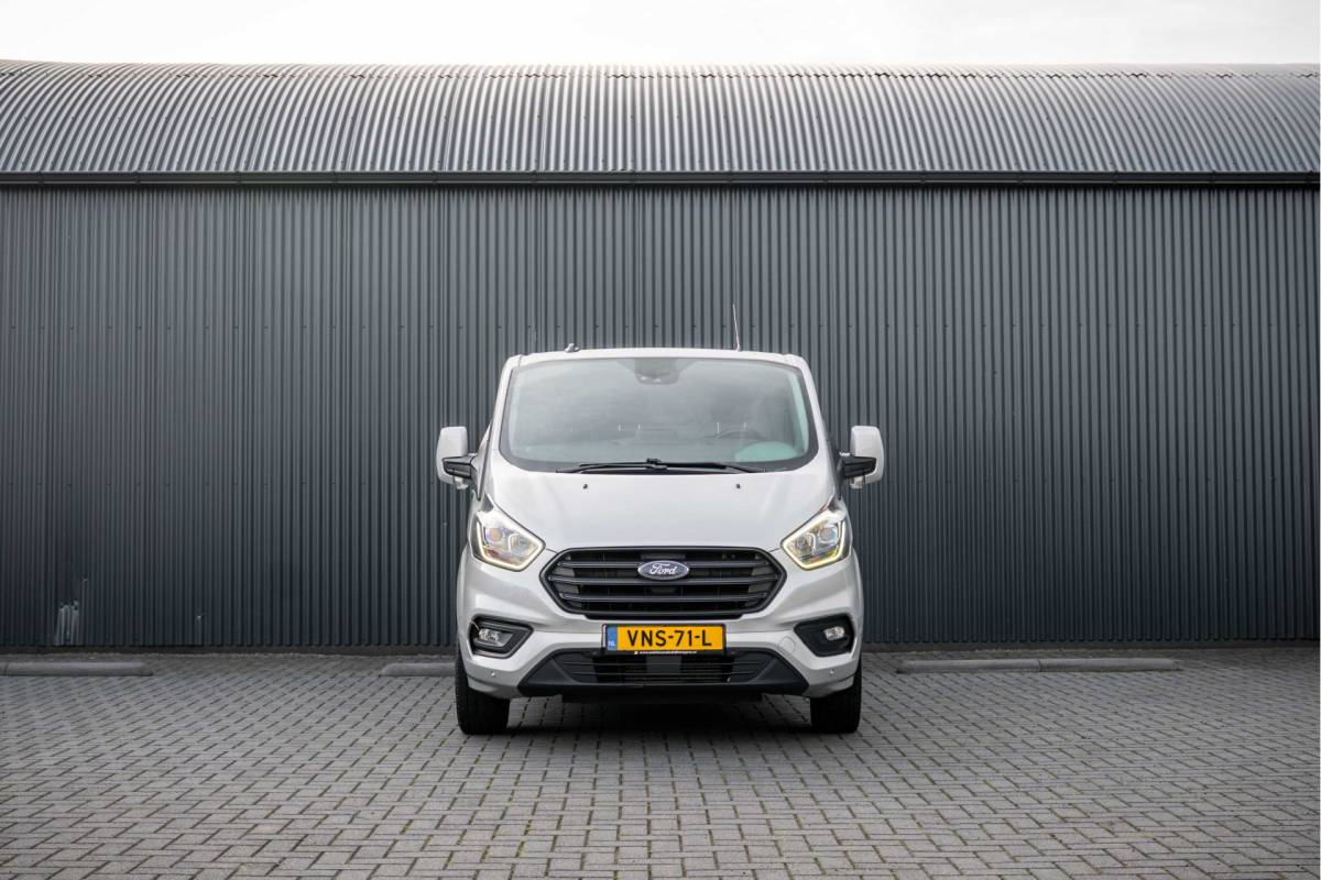 Ford Transit Custom Ford Transit Custom 2.0 EcoBlue L1H1 | Automaat | 1e Eigenaar | Limited | Camera | Cruise | PDC | Airco | Trekhaak