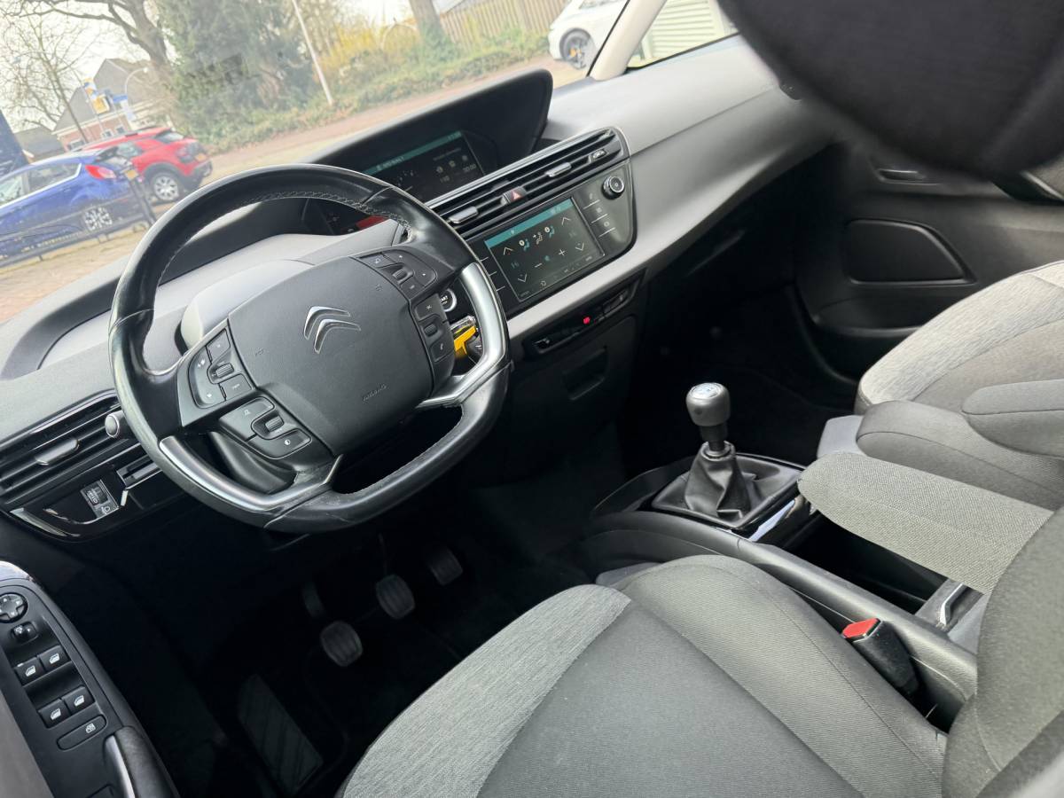 Citroën C4 Picasso Citroën C4 Picasso 1.2 PureTech Shine Bj 2017 Hoge Zit Dealer onderhouden mooie ruime auto