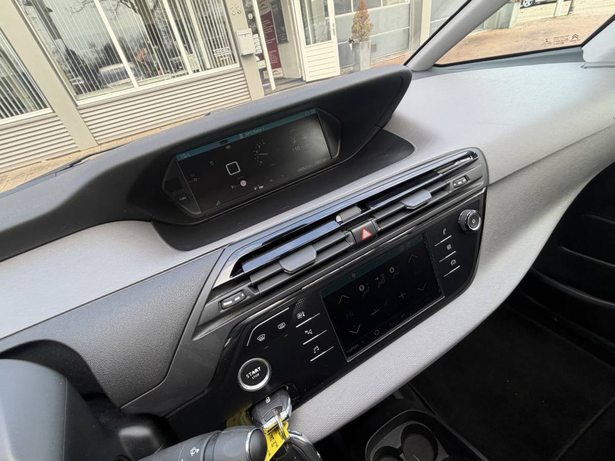 Citroën C4 Picasso Citroën C4 Picasso 1.2 PureTech Shine Bj 2017 Hoge Zit Dealer onderhouden mooie ruime auto