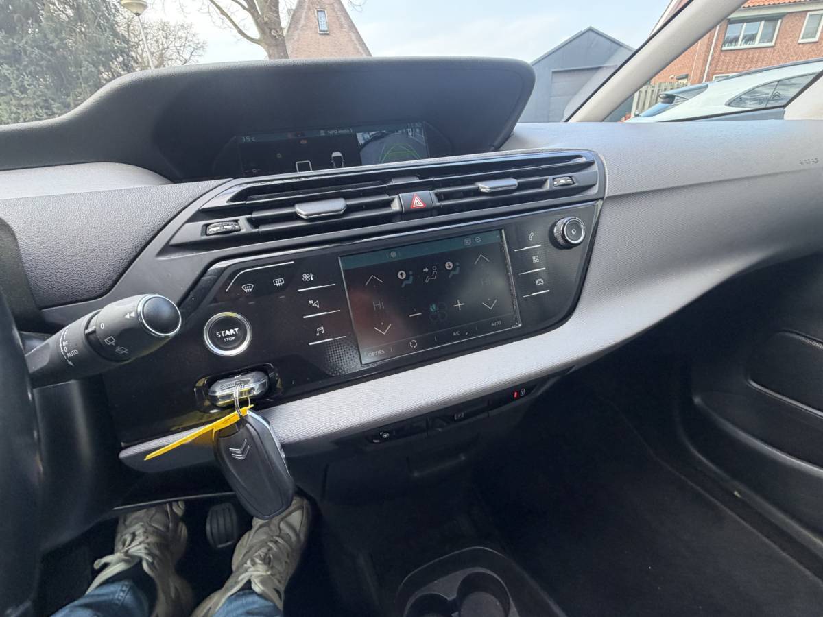 Citroën C4 Picasso Citroën C4 Picasso 1.2 PureTech Shine Bj 2017 Hoge Zit Dealer onderhouden mooie ruime auto