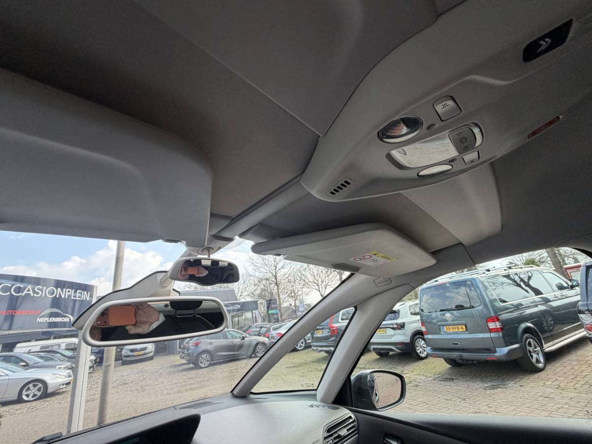 Citroën C4 Picasso Citroën C4 Picasso 1.2 PureTech Shine Bj 2017 Hoge Zit Dealer onderhouden mooie ruime auto