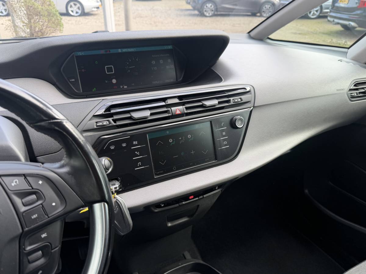 Citroën C4 Picasso Citroën C4 Picasso 1.2 PureTech Shine Bj 2017 Hoge Zit Dealer onderhouden mooie ruime auto