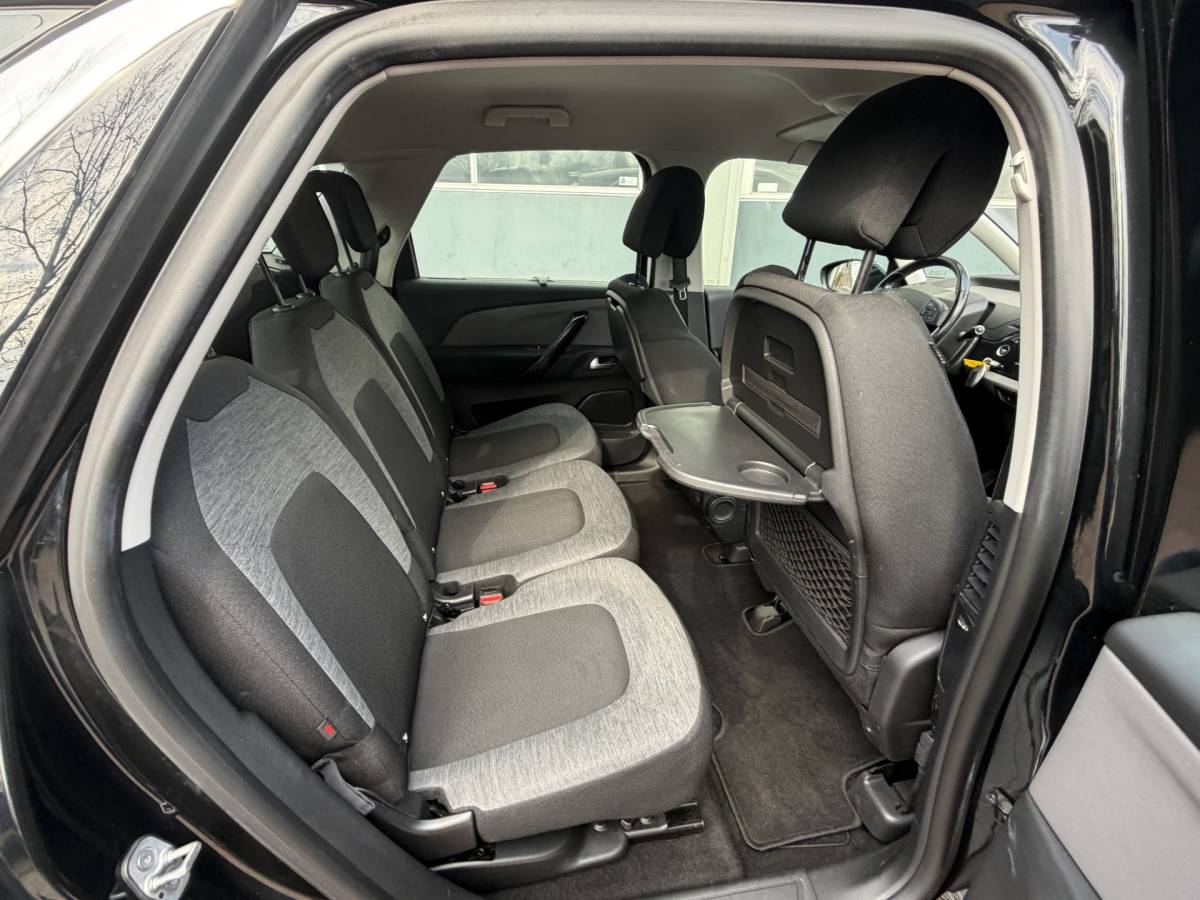 Citroën C4 Picasso Citroën C4 Picasso 1.2 PureTech Shine Bj 2017 Hoge Zit Dealer onderhouden mooie ruime auto