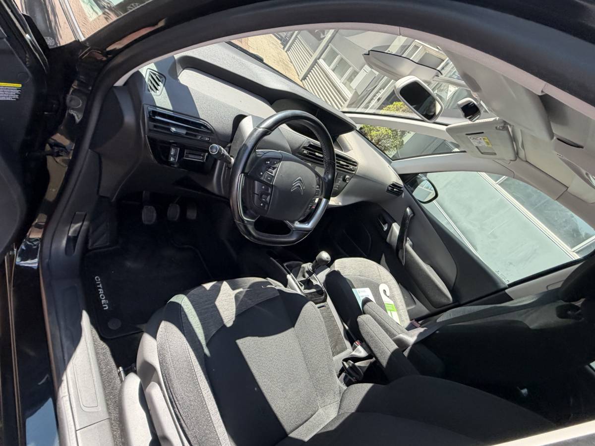 Citroën C4 Picasso Citroën C4 Picasso 1.2 PureTech Shine Bj 2017 Hoge Zit Dealer onderhouden mooie ruime auto