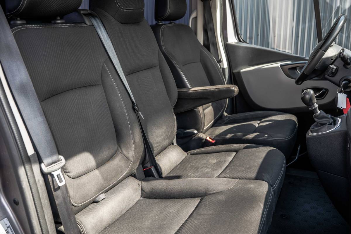 Nissan NV300 Nissan NV300 1.6 dci 125PK L2H1 | DC 6-Zits | Camera | Cruise | Airco | Trekhaak