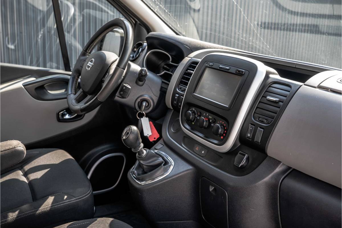 Nissan NV300 Nissan NV300 1.6 dci 125PK L2H1 | DC 6-Zits | Camera | Cruise | Airco | Trekhaak
