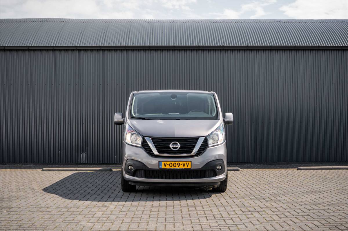 Nissan NV300 Nissan NV300 1.6 dci 125PK L2H1 | DC 6-Zits | Camera | Cruise | Airco | Trekhaak