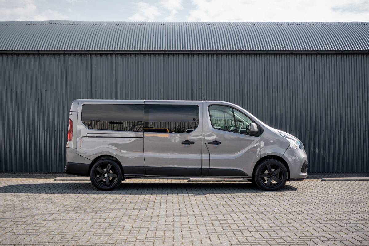 Nissan NV300 Nissan NV300 1.6 dci 125PK L2H1 | DC 6-Zits | Camera | Cruise | Airco | Trekhaak