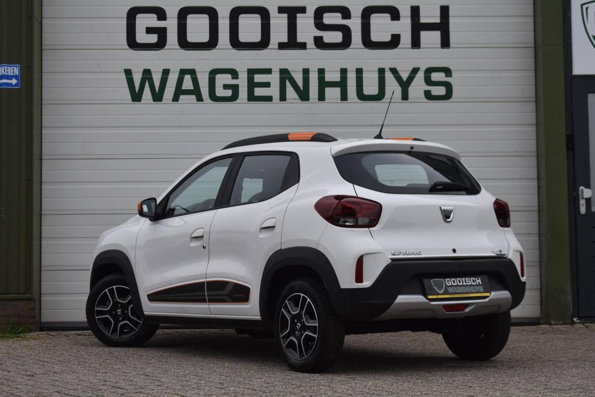 Dacia Spring Dacia Spring Expression 27 kWh | Camera | Carplay | All Season Banden |
