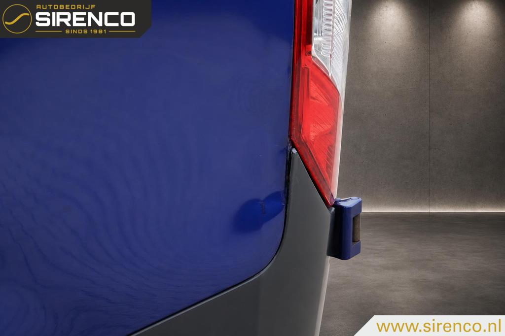 Ford Transit Custom Ford Transit Custom 290 2.2 TDCI L1H1 Ambiente DC | stoelverwarming | dab | airco | cruise control |