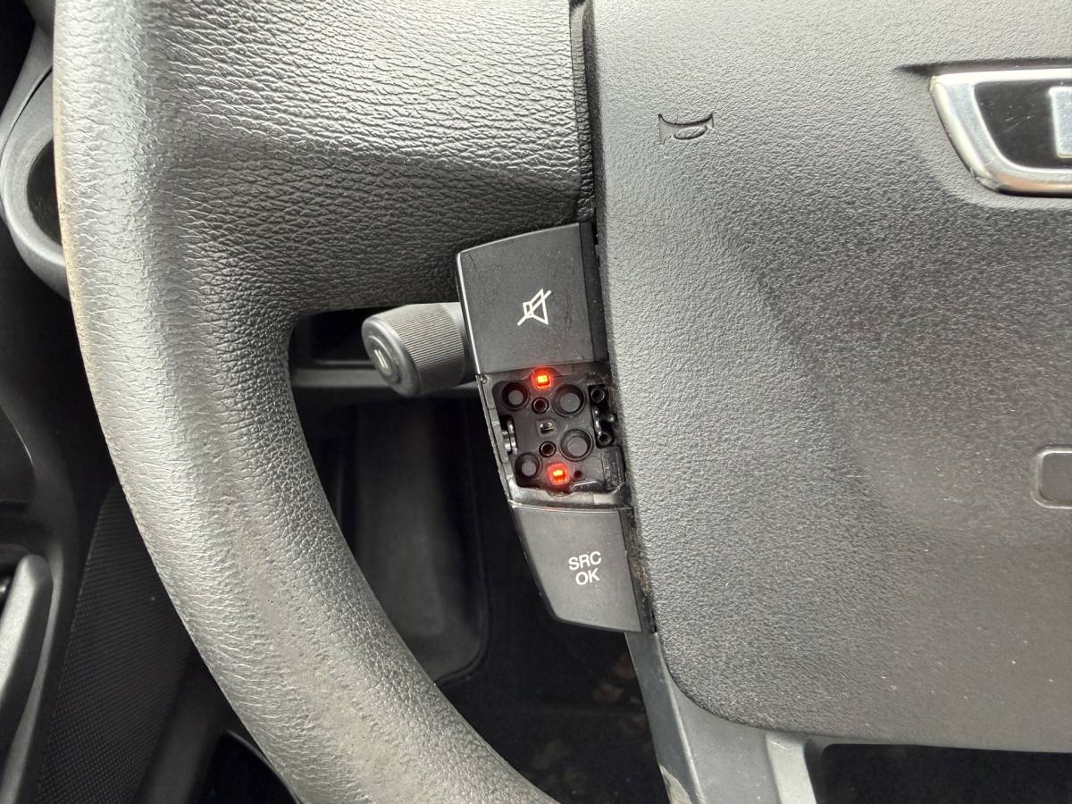 Iveco Daily Iveco Daily 35S15 3.0 L4 Open laadbak Cruise control Luchtgeveerde stoel Airco 3.5T Trekhaak