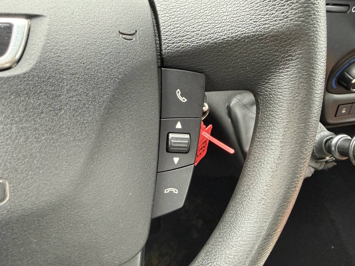 Iveco Daily Iveco Daily 35S15 3.0 L4 Open laadbak Cruise control Luchtgeveerde stoel Airco 3.5T Trekhaak