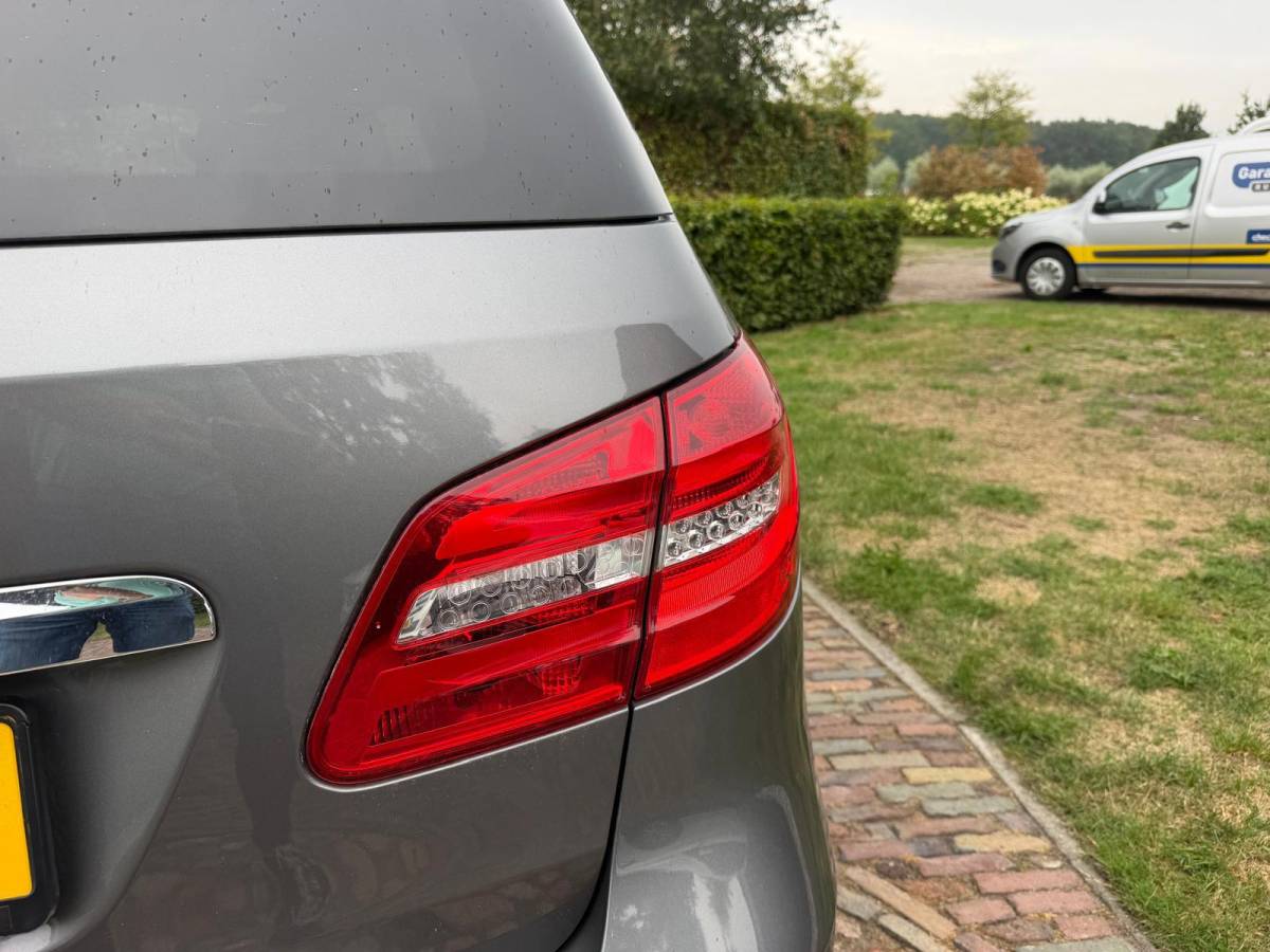 Mercedes-Benz B-Klasse Mercedes-Benz B-klasse 180 Ambition-NL AUTO-AUTOMAAT-CAMERA-TREKHAAK-