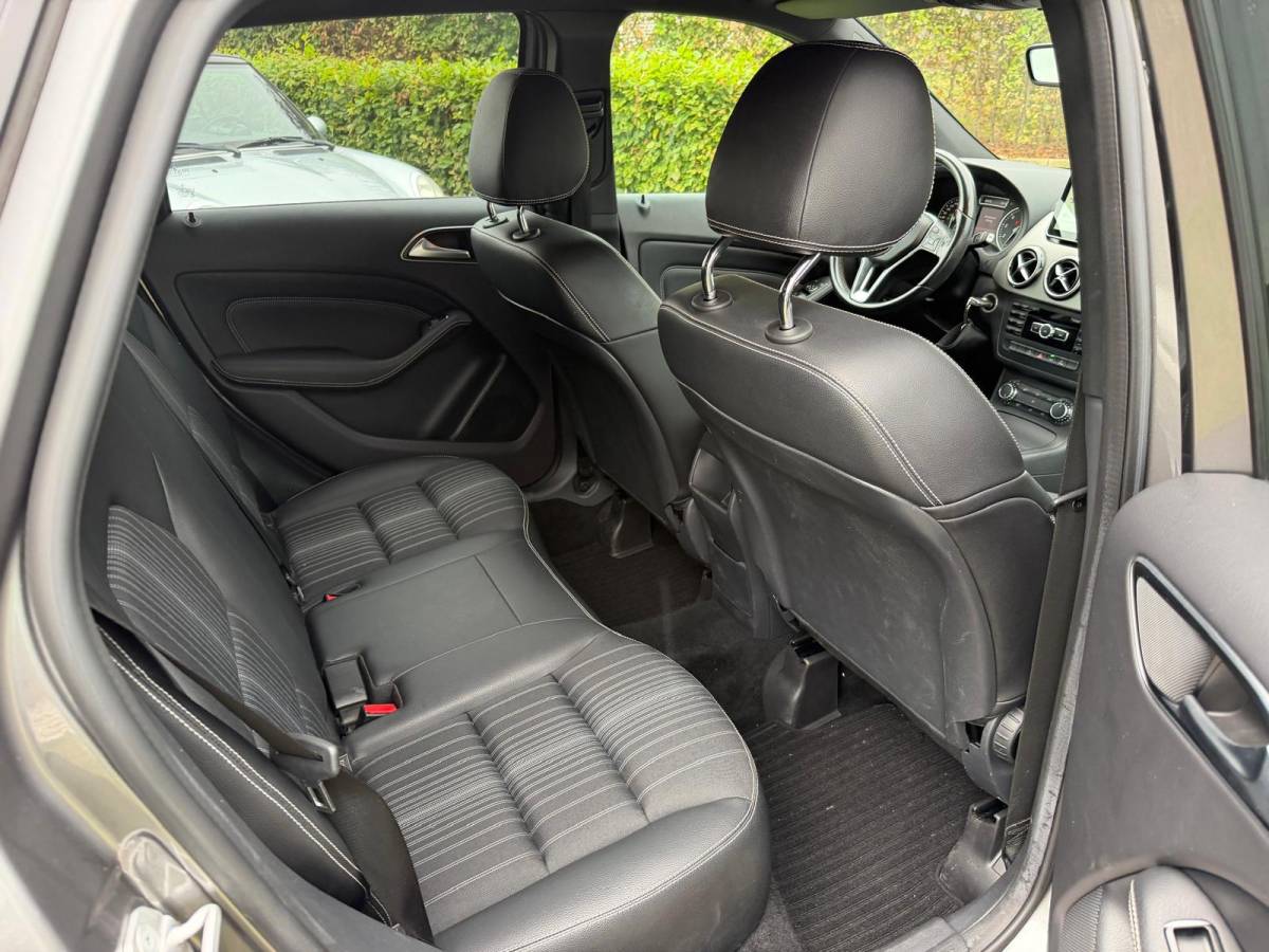 Mercedes-Benz B-Klasse Mercedes-Benz B-klasse 180 Ambition-NL AUTO-AUTOMAAT-CAMERA-TREKHAAK-
