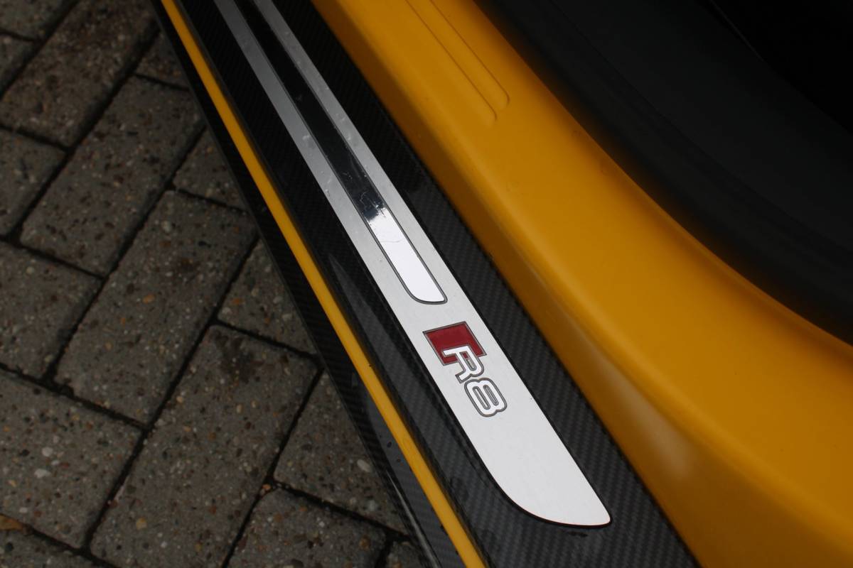 Audi R8 Audi R8 Spyder 5.2 Performance Quattro 620pk | Capristo | Bucket seats | Vegas yellow Matt