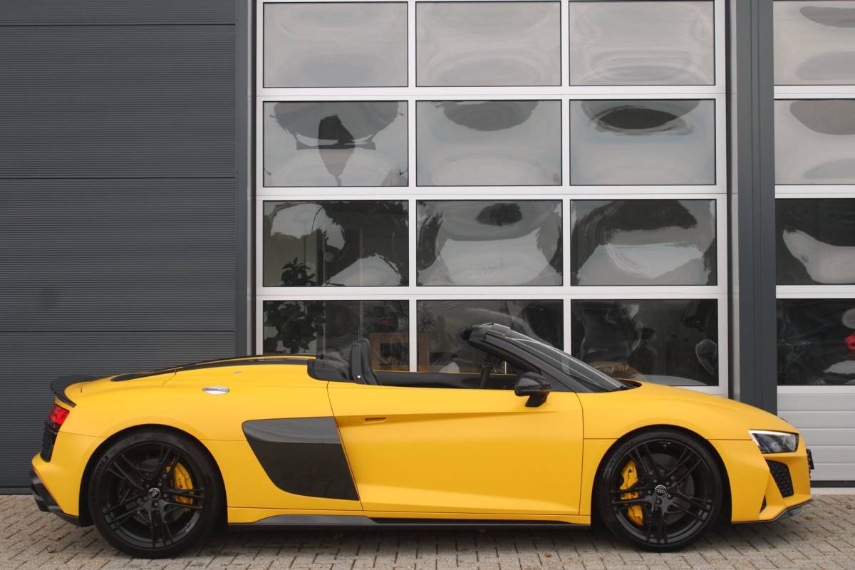 Audi R8 Audi R8 Spyder 5.2 Performance Quattro 620pk | Capristo | Bucket seats | Vegas yellow Matt
