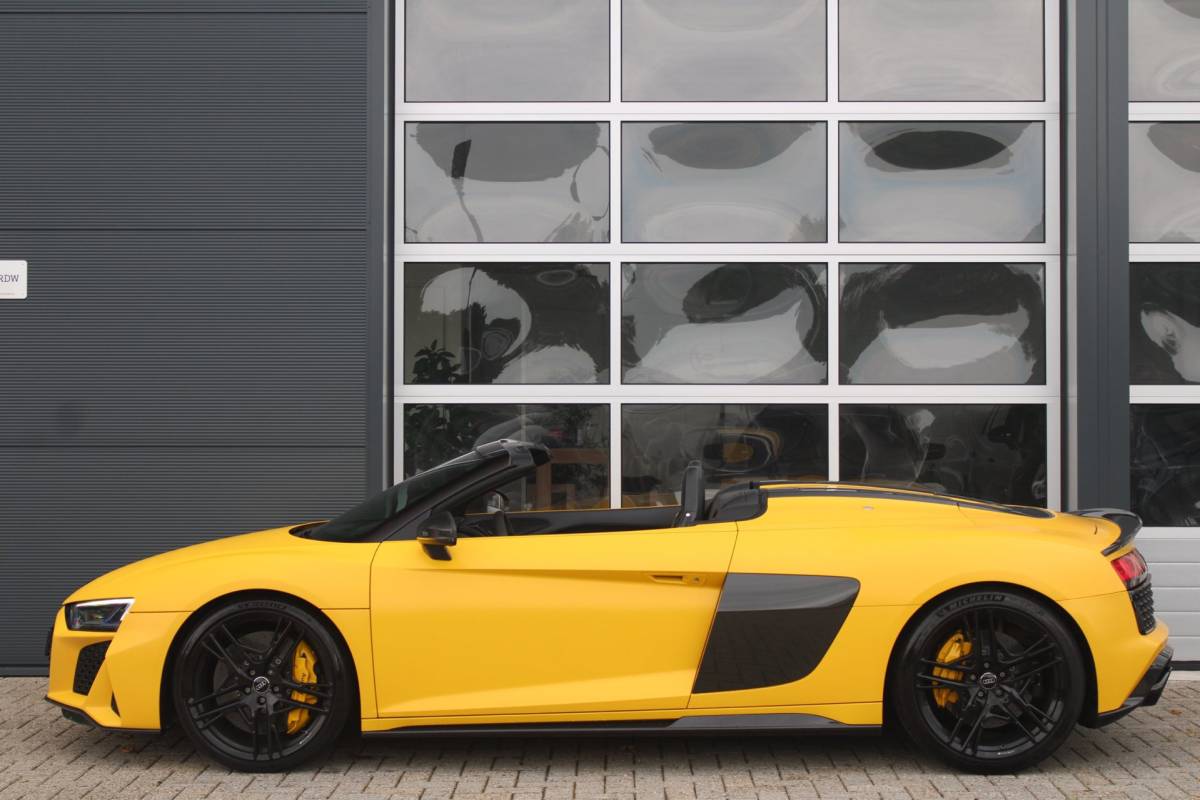 Audi R8 Audi R8 Spyder 5.2 Performance Quattro 620pk | Capristo | Bucket seats | Vegas yellow Matt