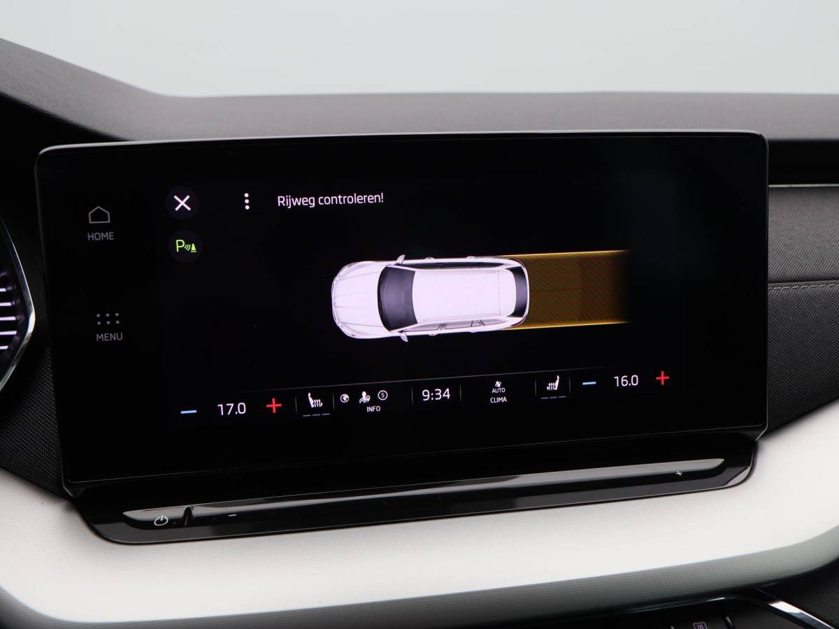 Škoda Octavia Skoda Octavia Combi 1.0 TSi Business Edition Plus 110 Pk | Adaptive Cruise | Elektrische Achterklep | Stoelverwarming | Navigatie | Privacy Glass | 17 Inch