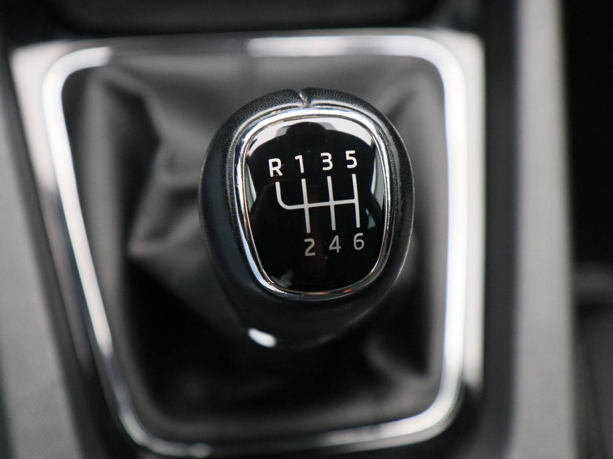 Škoda Octavia Skoda Octavia Combi 1.0 TSi Business Edition Plus 110 Pk | Adaptive Cruise | Elektrische Achterklep | Stoelverwarming | Navigatie | Privacy Glass | 17 Inch