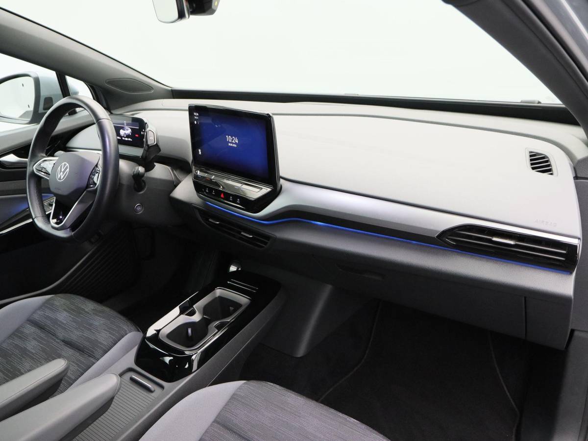 Volkswagen ID.4 Volkswagen ID.4 Pro 77 kWh 204 Pk | Trekhaak | 19 Inch | 360 Camera | Stoelverwarming | Adaptive Cruise | 101.358 Km!!