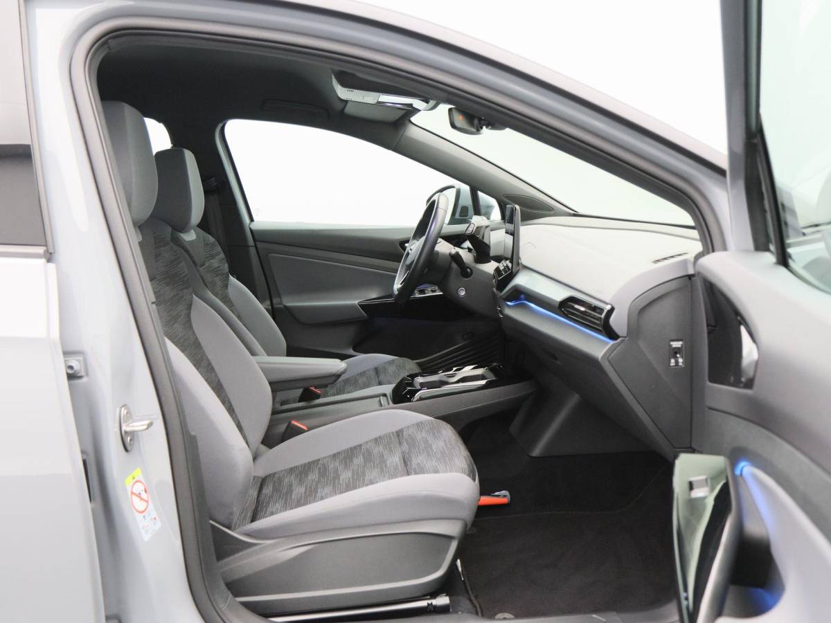 Volkswagen ID.4 Volkswagen ID.4 Pro 77 kWh 204 Pk | Trekhaak | 19 Inch | 360 Camera | Stoelverwarming | Adaptive Cruise | 101.358 Km!!