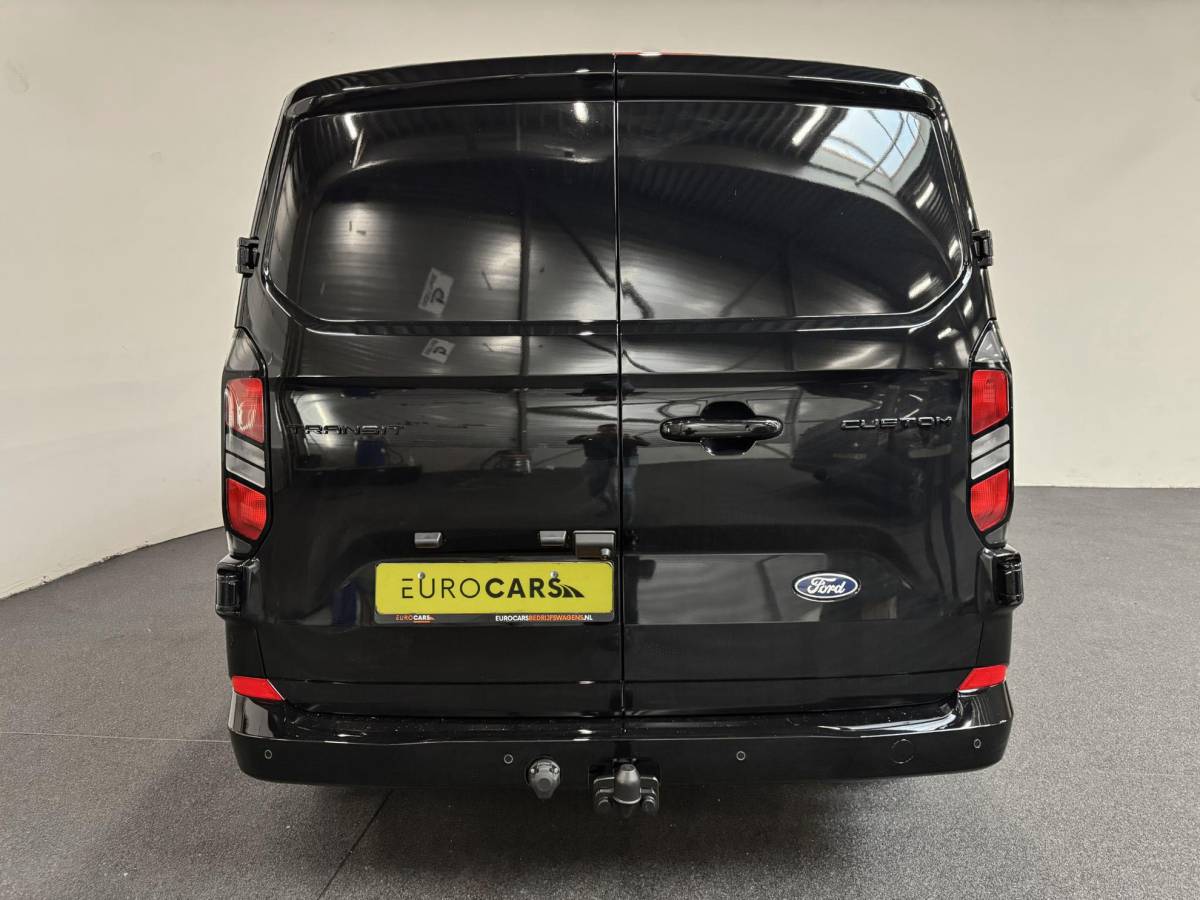 Ford Transit Custom Ford Transit Custom 320 2.0 TDCI L2H1 Limited Automaat Nieuw Model Airco Navigatie Cruise control Trekhaak