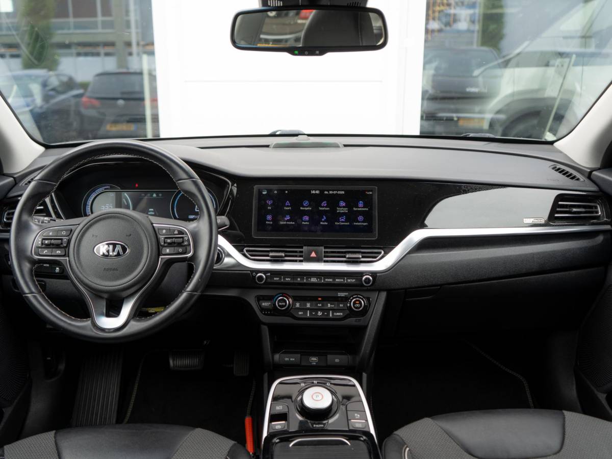 Kia e-Niro Kia e-Niro DynamicLine 64 kWh  | trekhaak |