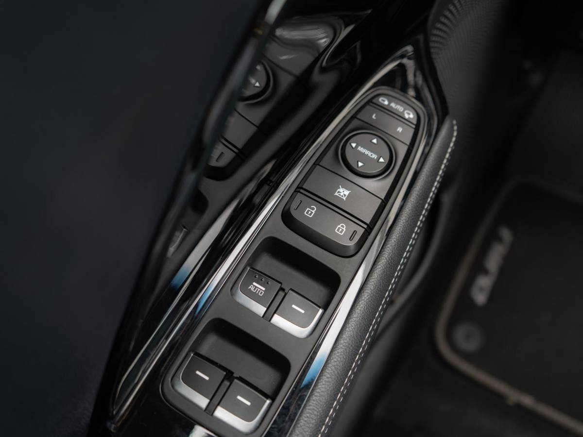 Kia e-Niro Kia e-Niro DynamicLine 64 kWh  | trekhaak |