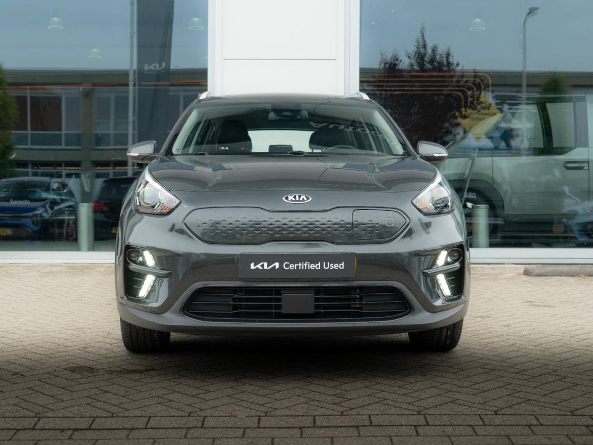 Kia e-Niro Kia e-Niro DynamicLine 64 kWh  | trekhaak |