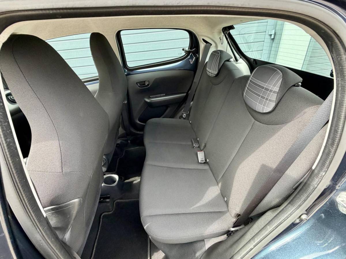 Peugeot 108 Peugeot 108 1.0 Active TOP! | LAGE KM NAP | Airco | 5 Deurs | Rijklaar | Bluetooth | Zuinig & Betrouwbaar |