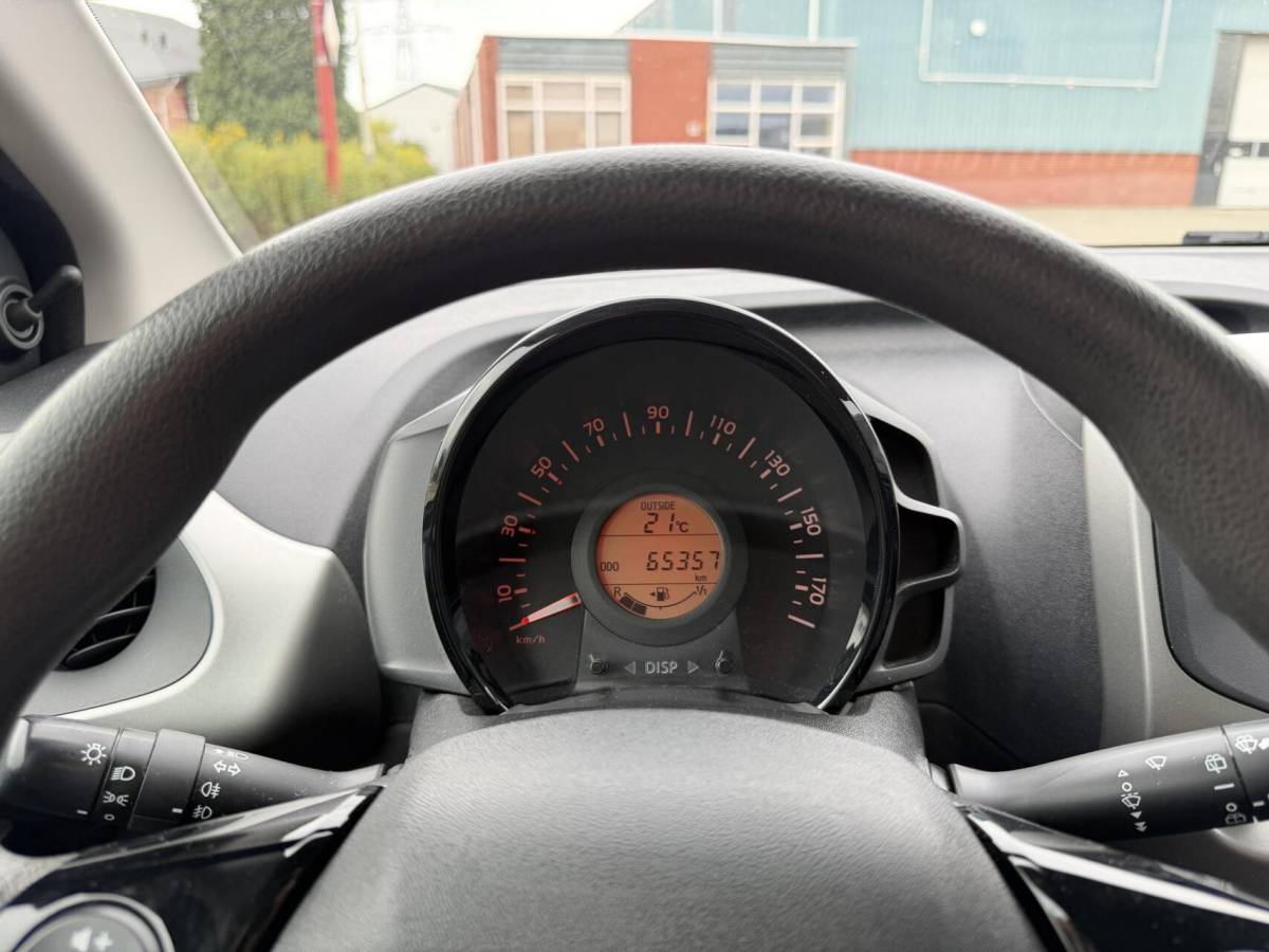 Peugeot 108 Peugeot 108 1.0 Active TOP! | LAGE KM NAP | Airco | 5 Deurs | Rijklaar | Bluetooth | Zuinig & Betrouwbaar |