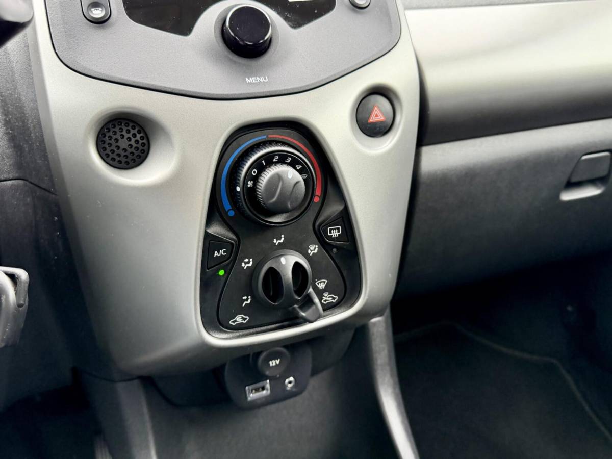 Peugeot 108 Peugeot 108 1.0 Active TOP! | LAGE KM NAP | Airco | 5 Deurs | Rijklaar | Bluetooth | Zuinig & Betrouwbaar |