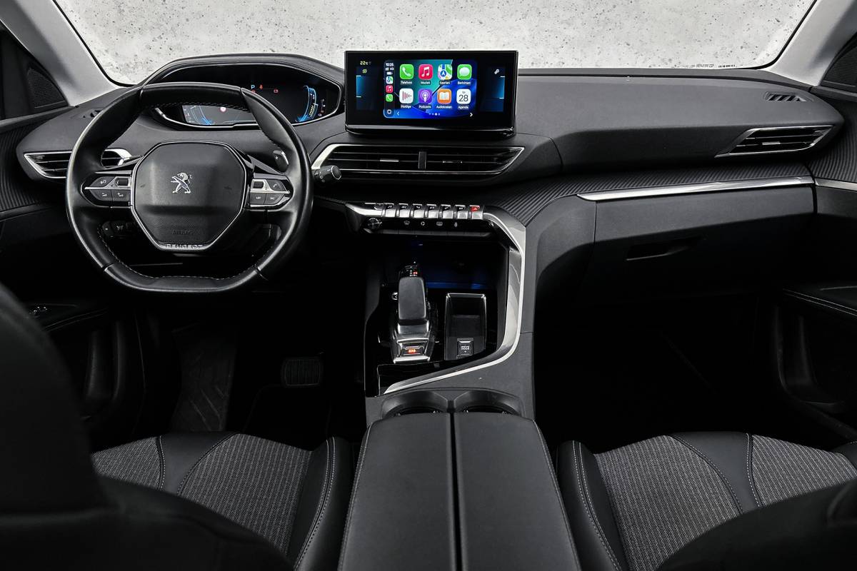Peugeot 3008 Peugeot 3008 1.6 HYbrid 225 Allure | Camera | Half lederen bekleding | LED koplampen