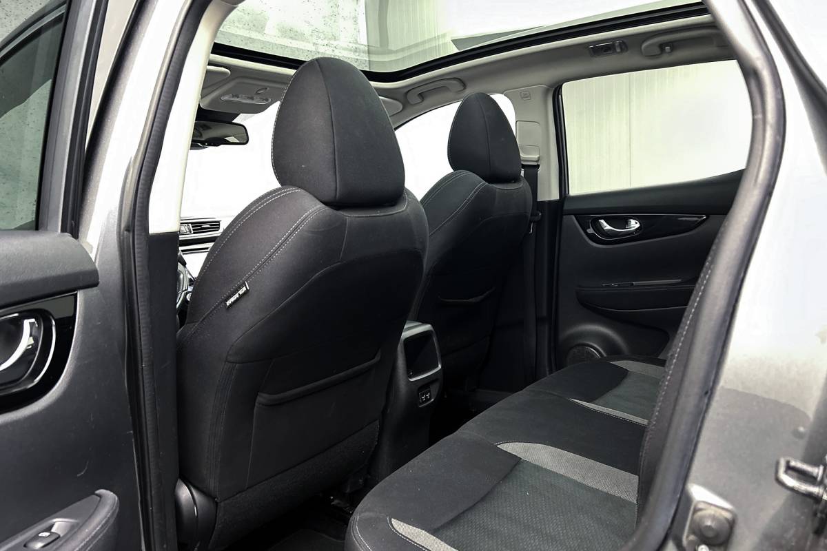 Nissan QASHQAI Nissan Qashqai 1.3 DIG-T Design Edition | Panoramadak | Camera | Apple Carplay