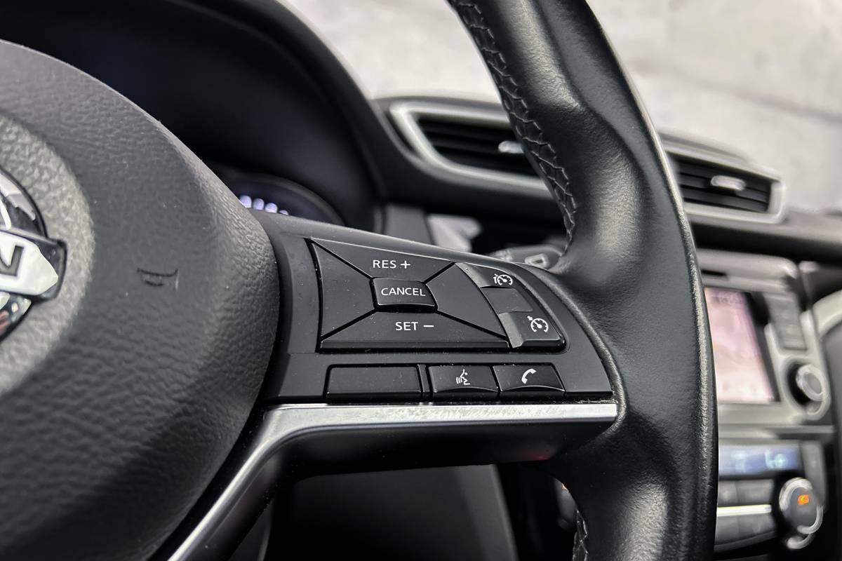 Nissan QASHQAI Nissan Qashqai 1.3 DIG-T Design Edition | Panoramadak | Camera | Apple Carplay