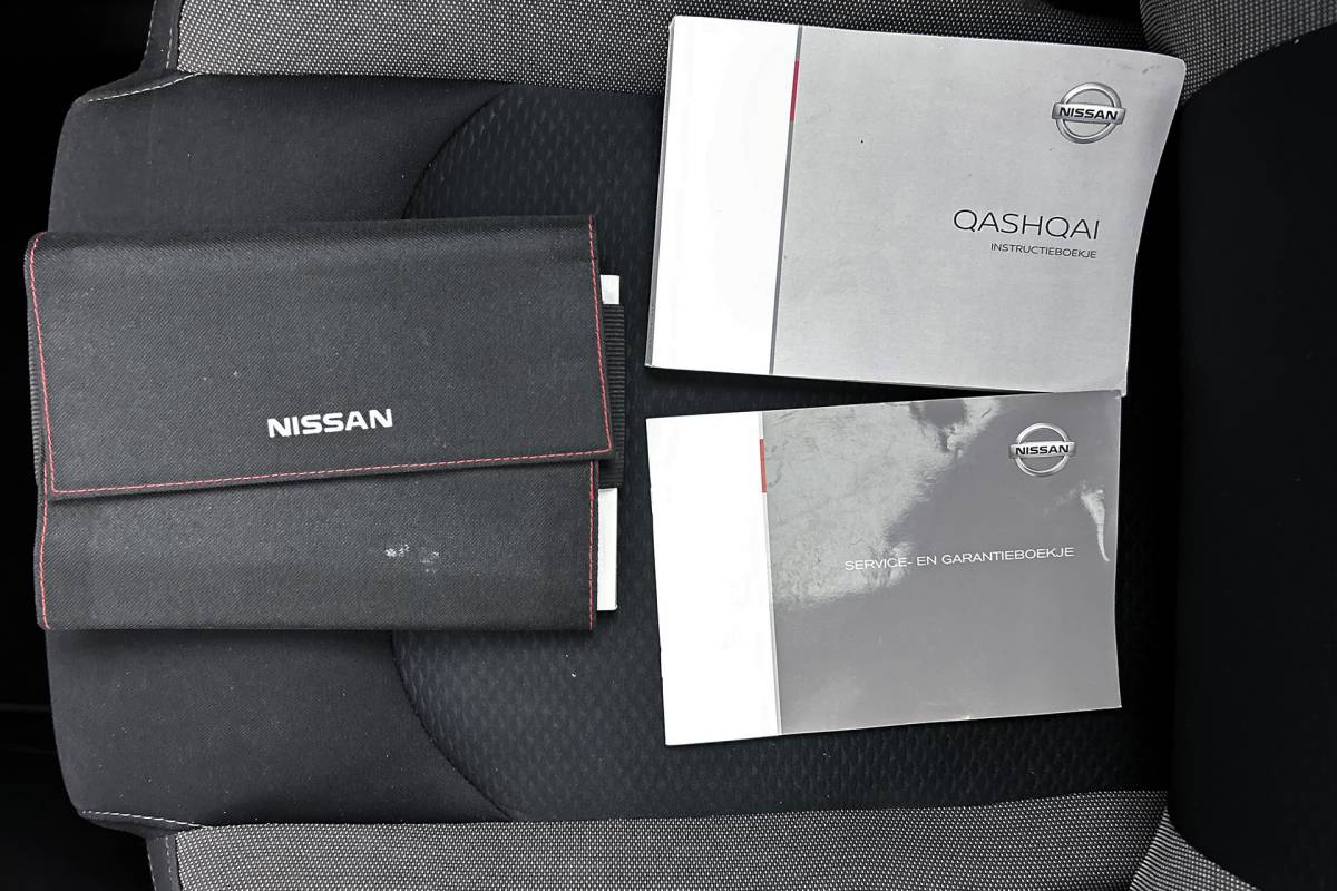 Nissan QASHQAI Nissan Qashqai 1.3 DIG-T Design Edition | Panoramadak | Camera | Apple Carplay