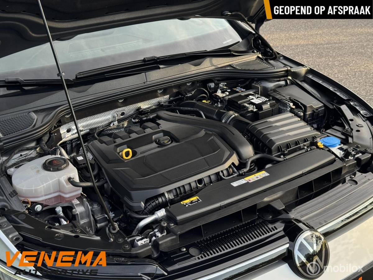 Volkswagen Golf VW Golf 1.5 TSI ACT 150pk|Pano| IQ.Drive |Camera |6-Bak |19″