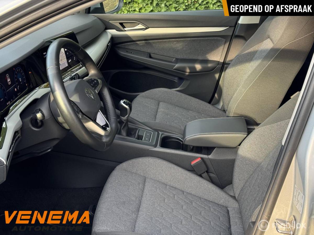 Volkswagen Golf VW Golf 1.5 TSI ACT 150pk|Pano| IQ.Drive |Camera |6-Bak |19″