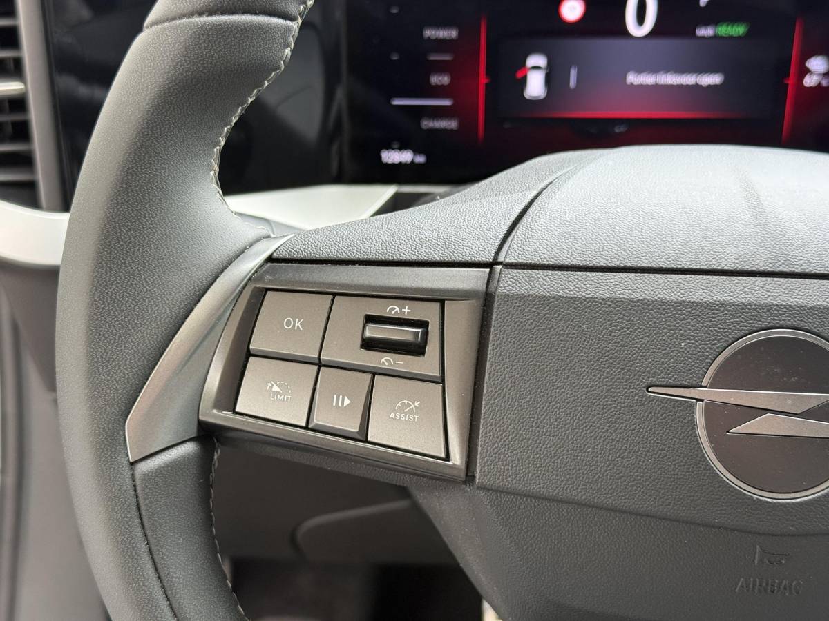 Opel Mokka-e Opel Mokka Electric GS 54 kWh | Two Tone | Achteruitrijcamera | Facelift model | Apple Carplay/Android Auto | LED | Privacy Glass