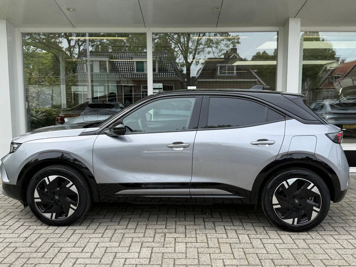 Opel Mokka-e Opel Mokka Electric GS 54 kWh | Two Tone | Achteruitrijcamera | Facelift model | Apple Carplay/Android Auto | LED | Privacy Glass