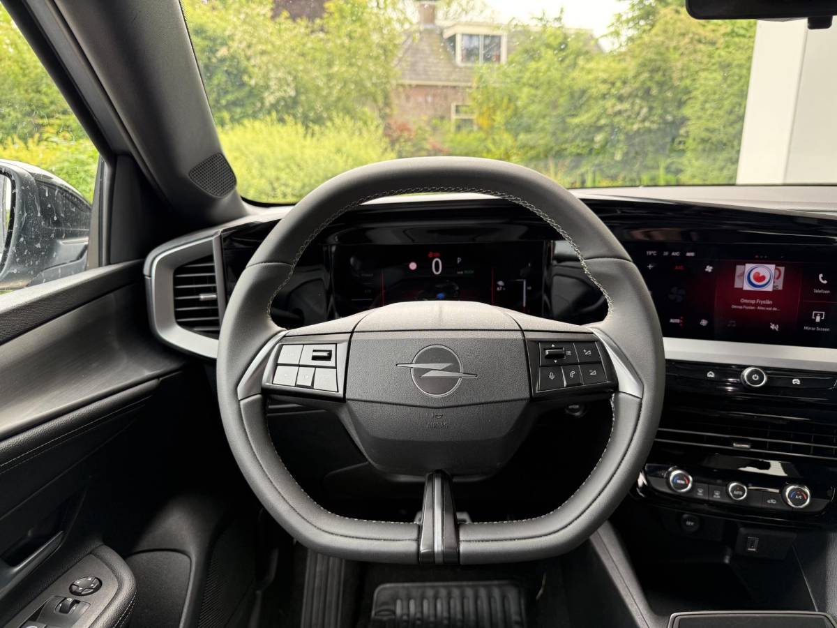 Opel Mokka-e Opel Mokka Electric GS 54 kWh | Two Tone | Achteruitrijcamera | Facelift model | Apple Carplay/Android Auto | LED | Privacy Glass