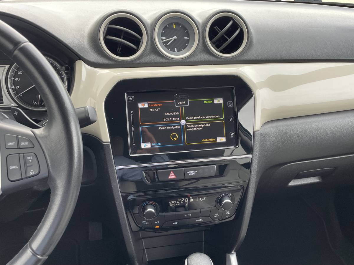 Suzuki Vitara Suzuki Vitara 1.6 Exclusive Automaat Navigatie, Climate Control, Adaptive Cruise Control, Leder, Trekhaak, Achteruitrijcamera