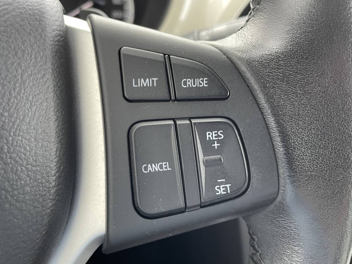 Suzuki Vitara Suzuki Vitara 1.6 Exclusive Automaat Navigatie, Climate Control, Adaptive Cruise Control, Leder, Trekhaak, Achteruitrijcamera