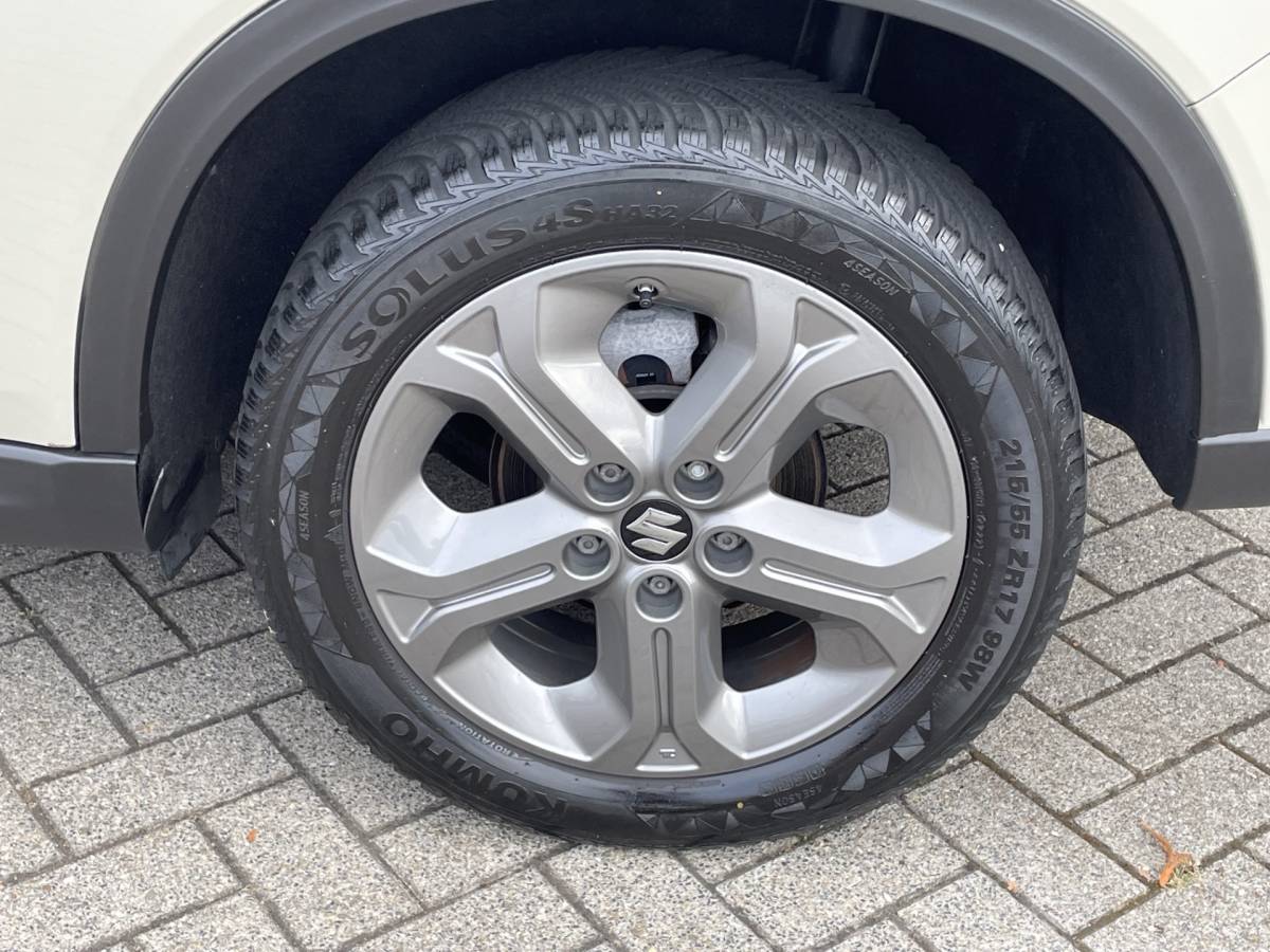 Suzuki Vitara Suzuki Vitara 1.6 Exclusive Automaat Navigatie, Climate Control, Adaptive Cruise Control, Leder, Trekhaak, Achteruitrijcamera