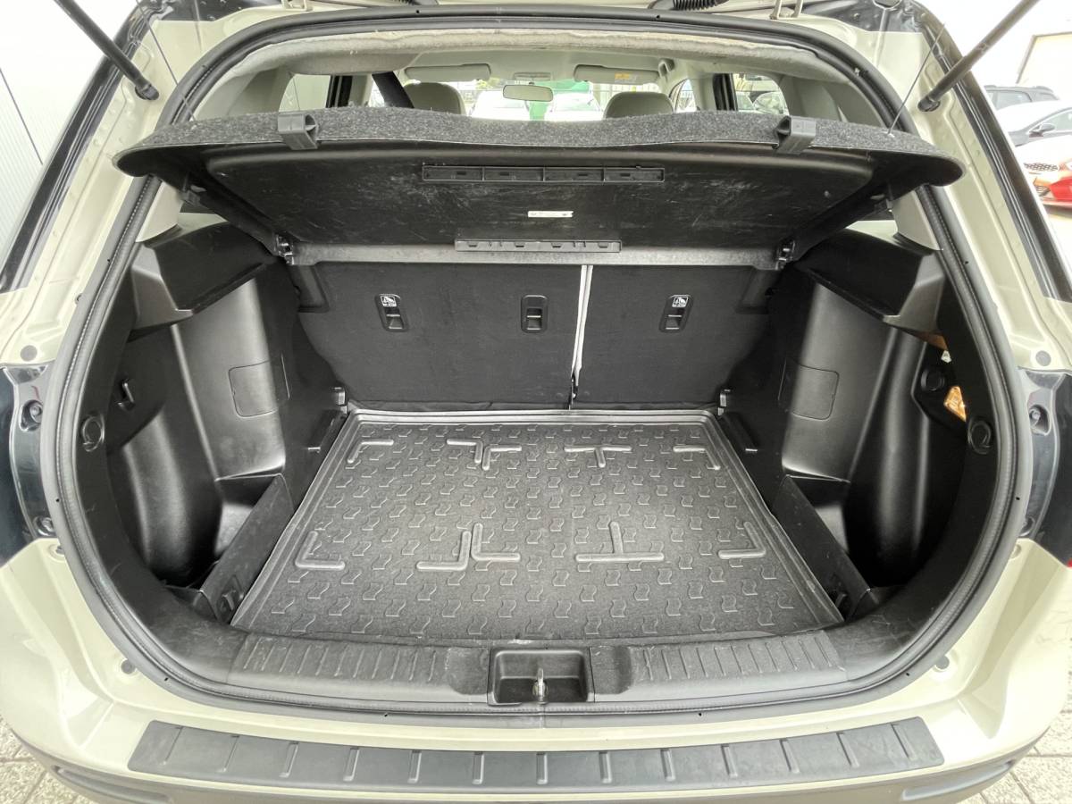 Suzuki Vitara Suzuki Vitara 1.6 Exclusive Automaat Navigatie, Climate Control, Adaptive Cruise Control, Leder, Trekhaak, Achteruitrijcamera